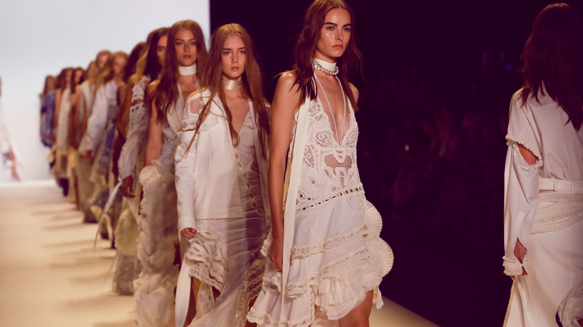 how-to-put-a-fashion-collection-together-including-how-many-pieces-you-should-have-in-your-range-dubai-fashion-business-registration how-to-put-a-fashion-collection-together-including-how-many-pieces-you-should-have-in-your-range-dubai-fashion-business-registration